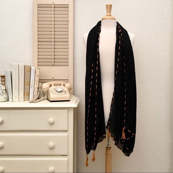 Yarn Stitched Trim, Tassel Accent Wrap Scarf, NWT - Picture 4 of 7